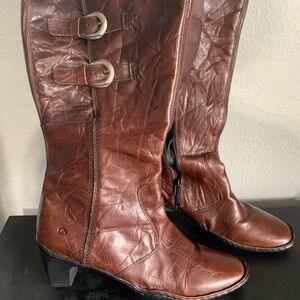 Josef Seibel women’s winter boots.